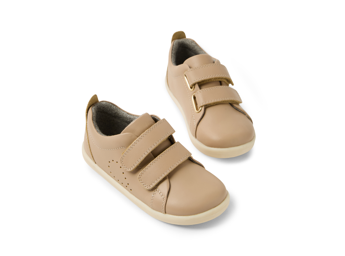 Bobux Grass Court I-Walk Girls Warm Taupe Trainer