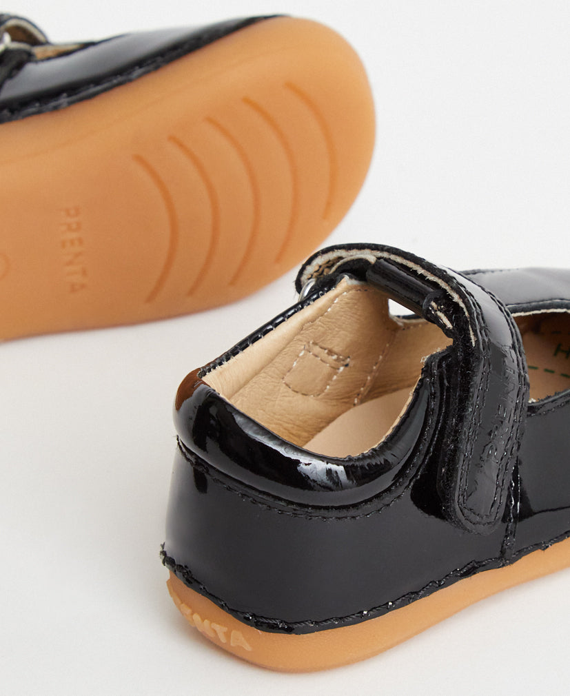 Prenta Atlas Girls Black Patent First Walker Shoe
