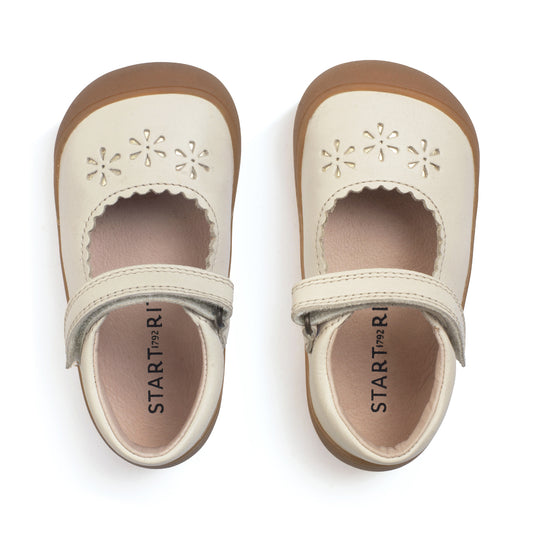 Start-rite Eva Girls Cream First Shoe