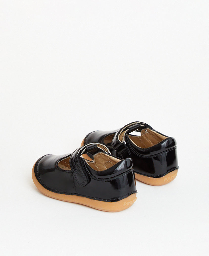 Prenta Atlas Girls Black Patent First Walker Shoe