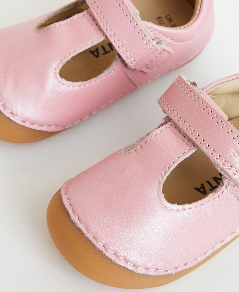 Prenta Atlas Girls Pink Metallic First Walker Shoe