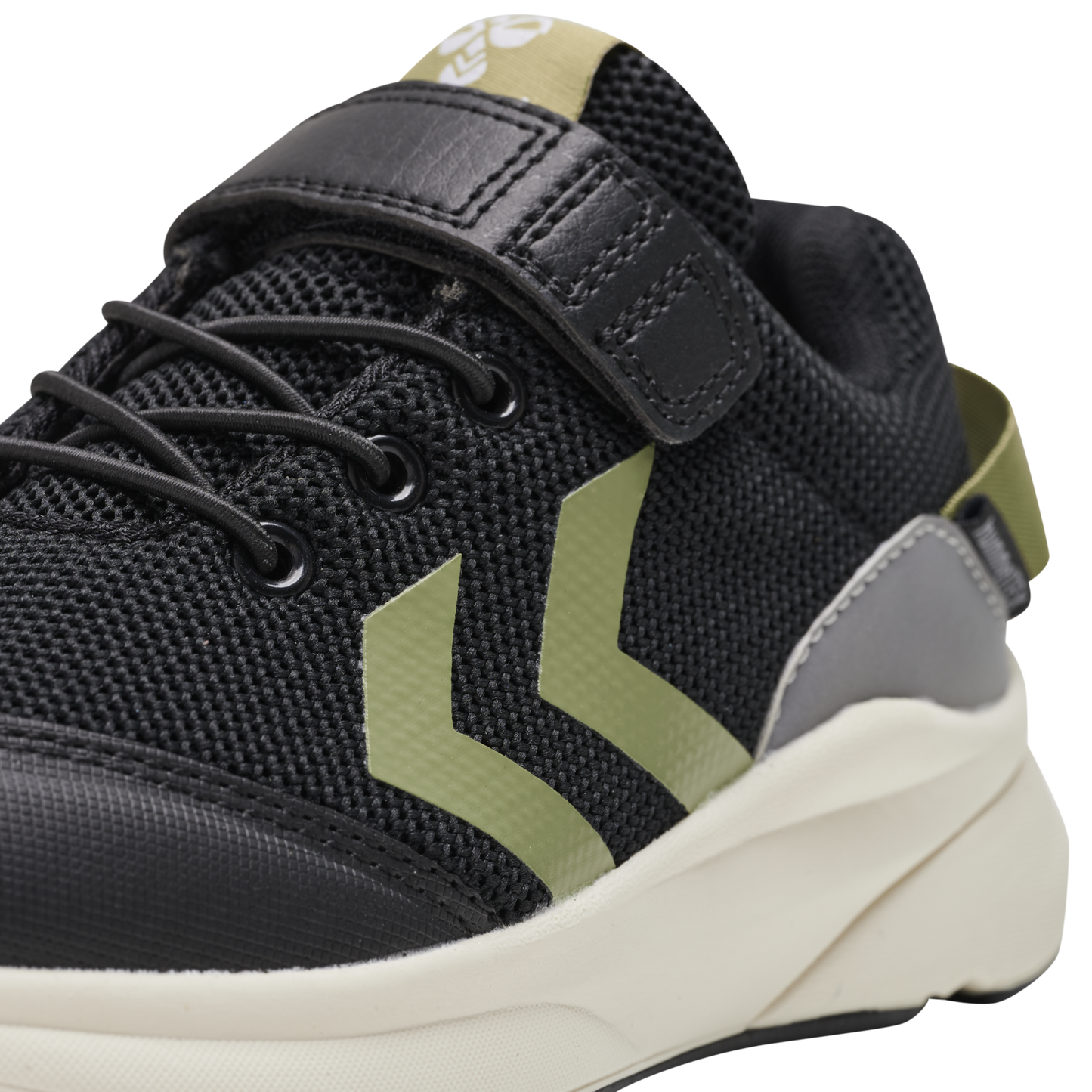 Hummel Reach 250 Tex Boys Black-Green Waterproof Trainer