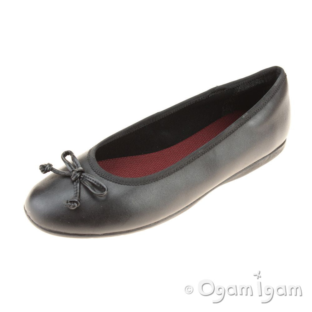 Clarks Jesse Shine Girls Black School Shoe Ogam Igam Ogamigam